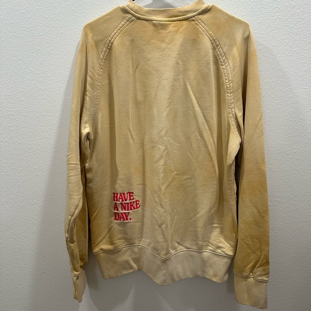 Nike French Terry sweatshirt yellow/gold acid wash daisy logo crewneck - Picture 5 of 5